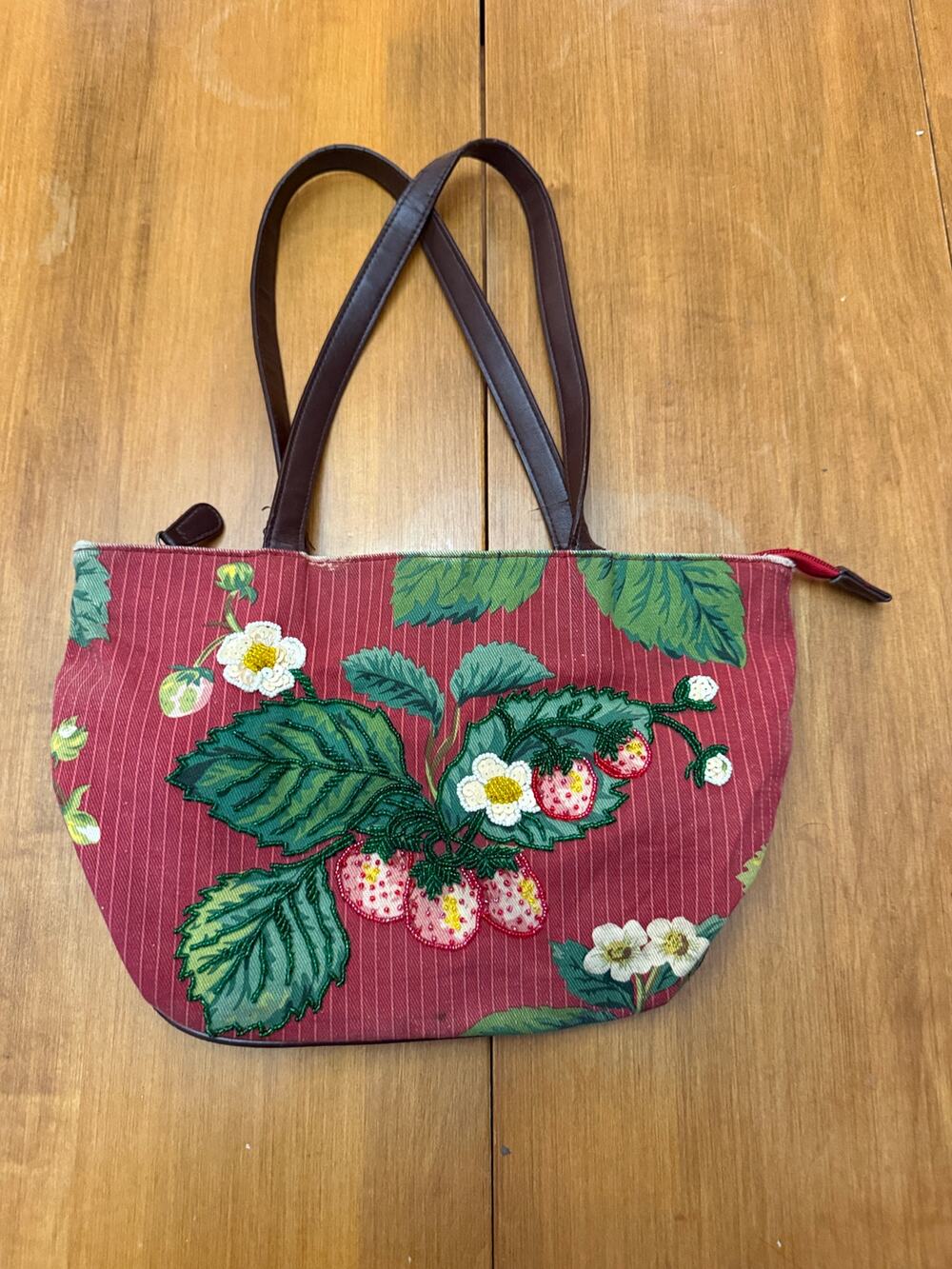 Vintage Marlo beaded strawberry cottagecore Y2K purse boho hippie artsy